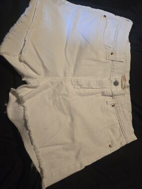 Levi's White Frayed Hem Denim Shorts